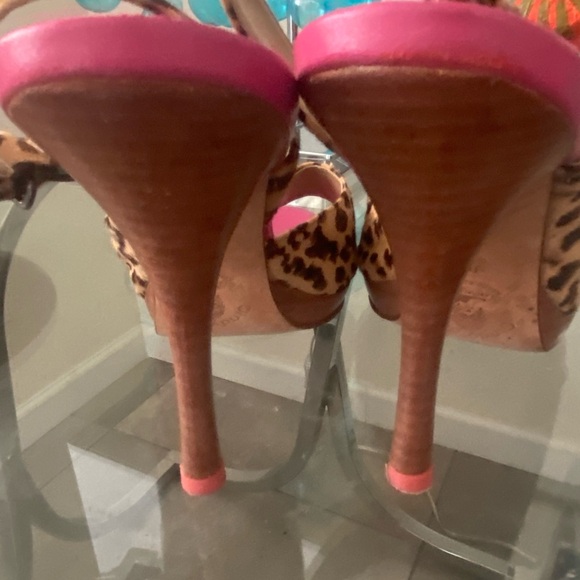 Cindy Says Platform Stilettos Cheetah w Flowers 10 - Picture 5 of 9